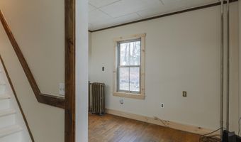 10 King St, Rockingham, VT 05101