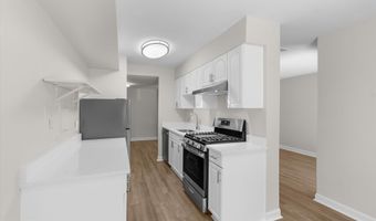 3318 WOODBURN VILLAGE Dr T3, Annandale, VA 22003