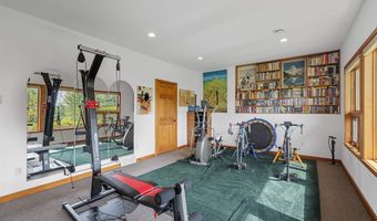 9364 Spring Creek Rd, Amherst, WI 54406