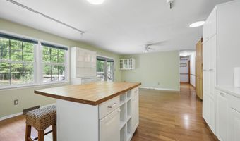 134 D Crestview Ave, Absecon, NJ 08201