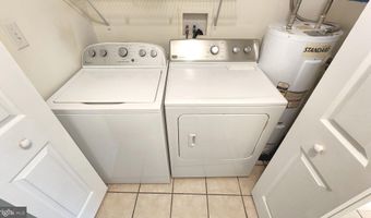 210 W HIGH St, Felton, DE 19943