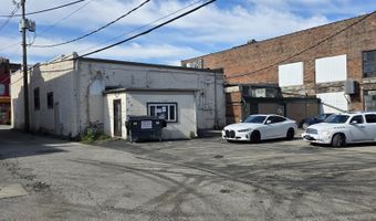 20 22 W 8th St, Anderson, IN 46016