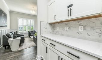 25004 FALLING BROOK Cir, Aldie, VA 20105