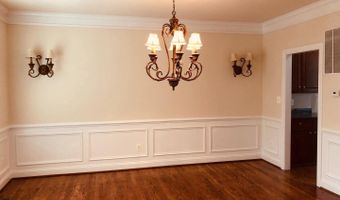 8533 GALLAHAN Ct, Alexandria, VA 22309