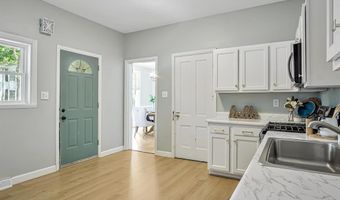 1734 Seminary St, Alton, IL 62002