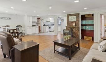 592 Old Stage Rd, Arrowsic, ME 04530