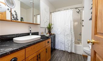 574 Pleasant View Dr NW, Alexandria, MN 56308