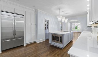 415 Pine St, Camden, SC 29020