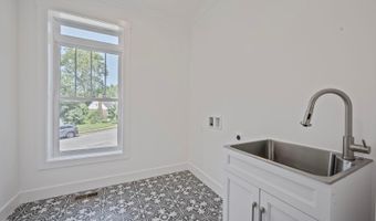 2100 PATRICK HENRY Dr, Arlington, VA 22205