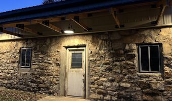 105 Couch St, Alton, MO 65606