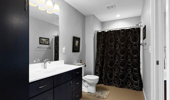 3906 Lone Peak Dr, Bismarck, ND 58503