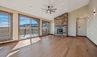 18 RAINBOW VALLEY LODGE Rd, Centennial, WY 82055