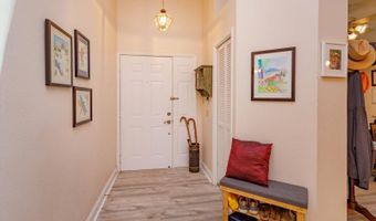 617 Red Oak Cir 121, Altamonte Springs, FL 32701