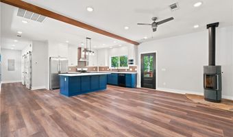 23 Topcliffe Ln, Bella Vista, AR 72715