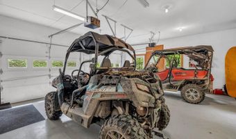 30 Beaver Bog Ln, Abbot, ME 04406