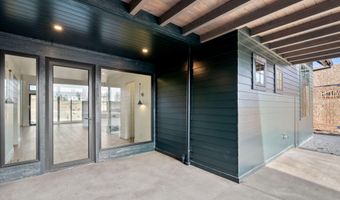 3118 NW Crossing Dr, Bend, OR 97703