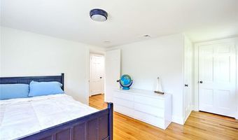 29 Melrose Ave, Barrington, RI 02806