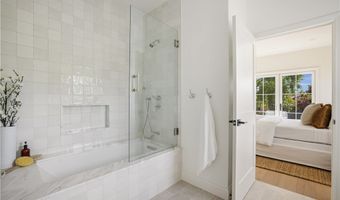 2134 Greenfield Ave, Los Angeles, CA 90025