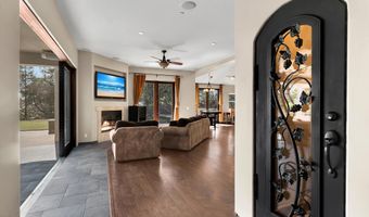 3181 Goldenspur Dr, Camarillo, CA 93010