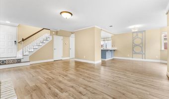 1172 Mancini St, Santa Rosa, CA 95407