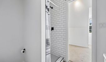 5001 W CEDAR Ln, Bethesda, MD 20814
