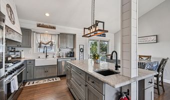 76 Ronald Ave S, Bayville, NJ 08721