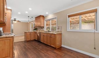 2245 Nob Hill Dr, Carlsbad, CA 92008