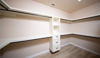 330 Alazan Ln, Alamo, TX 78516