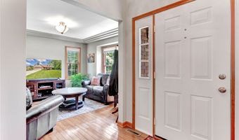 23 Gatehouse Ln, Amherst, NY 14051