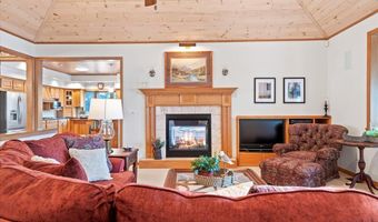 536 E Shore Dr, Adirondack, NY 12808