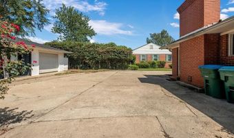 702 Presley St S, Atmore, AL 36502
