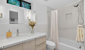 7576 McGroarty Terrace -7582, Los Angeles, CA 91042