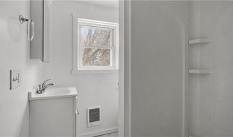 2 Reservoir Ave, Johnston, RI 02919
