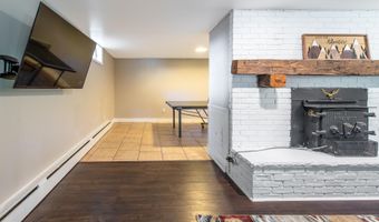 205 Westview Dr, Alma, MI 48801