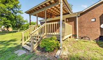 2489 Pocosin Rd, Ayden, NC 28513