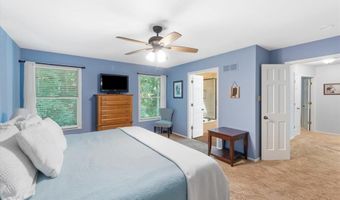 1008 Westrun Dr, Ballwin, MO 63021