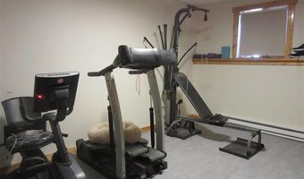 28 Mustang Ln, Cody, WY 82414