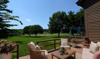 9925 Amanda Ln, Algonquin, IL 60102