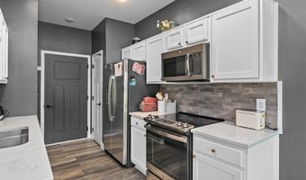 2817 NW Lois Ln, Ankeny, IA 50023