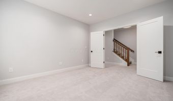 529 E Dominion Blvd, Columbus, OH 43214