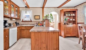 335 Eagle Peak Rd, Burrillville, RI 02859