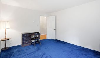 4053 WEDGEWOOD Rd, Allentown, PA 18104