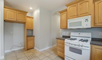 4717 N TANGLEWOOD Dr, Appleton, WI 54913