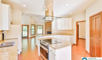 1859 Sherwood Cir, Allentown, PA 18103