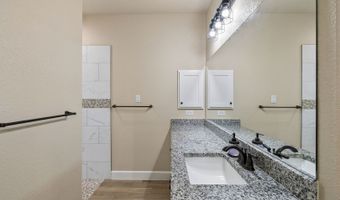9691 Crow Ln, Adkins, TX 78101