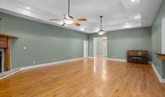 510 Chippendale Ln, Boiling Springs, SC 29316