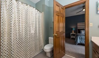 639 Wood Fern Dr, Ballwin, MO 63021