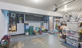 7207 Foxridge Cir #D-4, Anchorage, AK 99518
