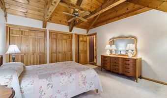 22 Country Ln, Berkley, MA 02779