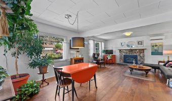 311 MAPLE St, Brookings, OR 97415